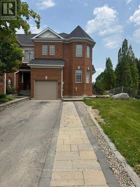 613 Osler Court, Newmarket, ON, L3X 2P5