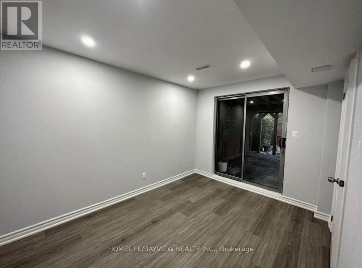 613 Osler Court, Newmarket, ON, L3X 2P5 - 5