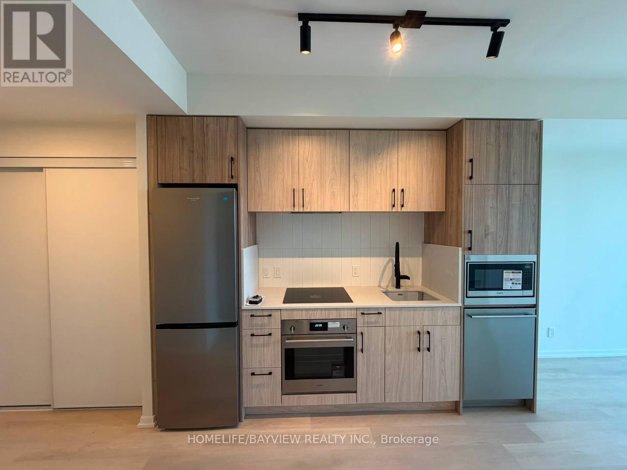 1504-109 Erskine Avenue, Toronto, ON, M4P 0G8 - 3