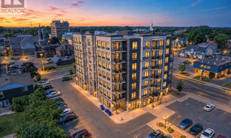 401-108 Second Street E