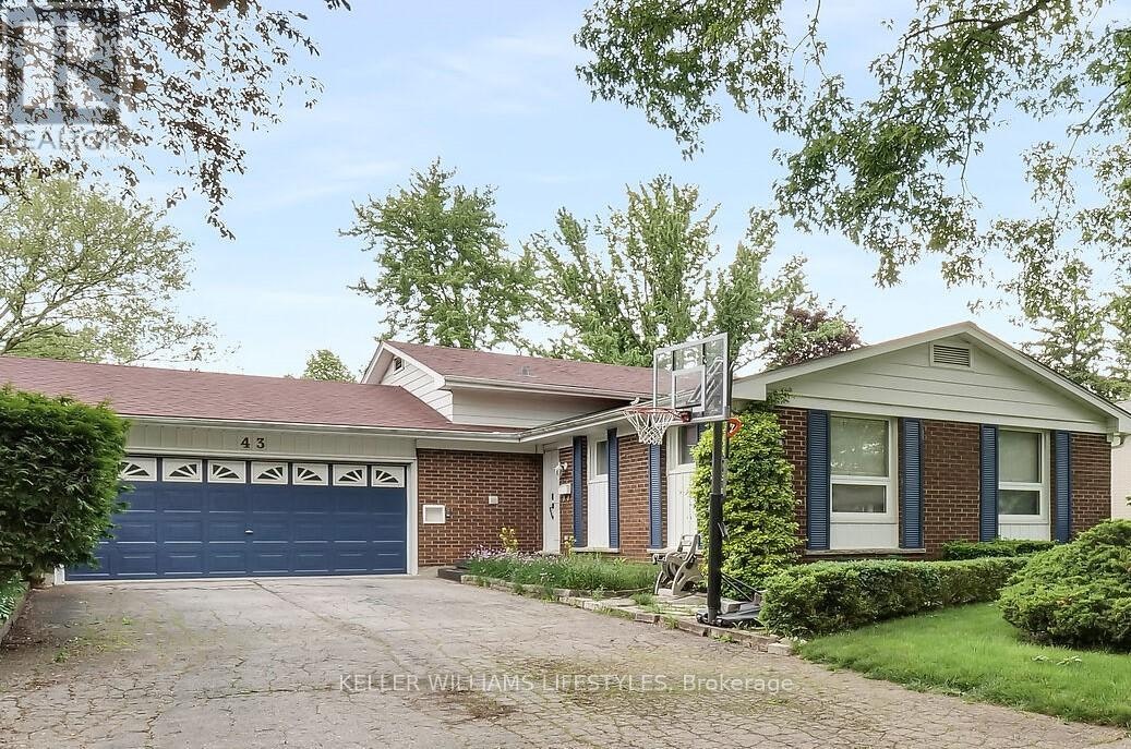 43 Finsbury Crescent, London, ON, N6G 2B3