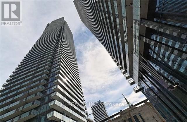 707-65 St Mary Street, Toronto, ON, M5S 0A6