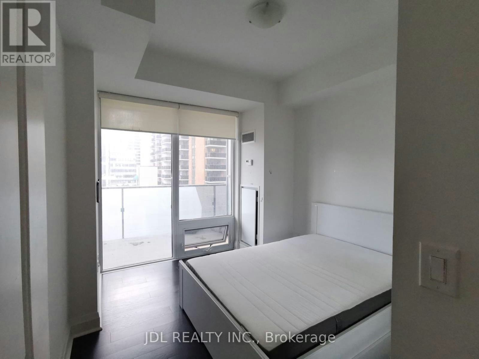 707-65 St Mary Street, Toronto, ON, M5S 0A6 - 9
