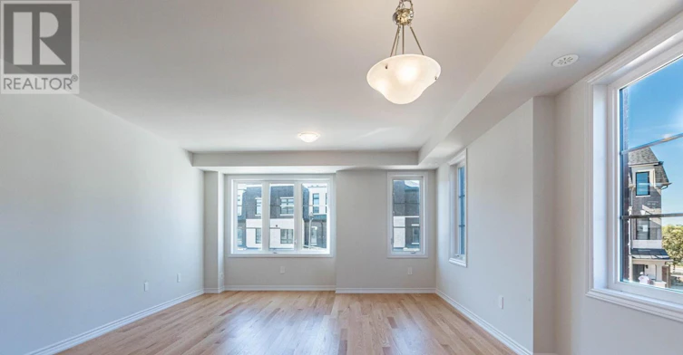 5966 Saigon Street, Mississauga, ON, L5V 2V9 - 3