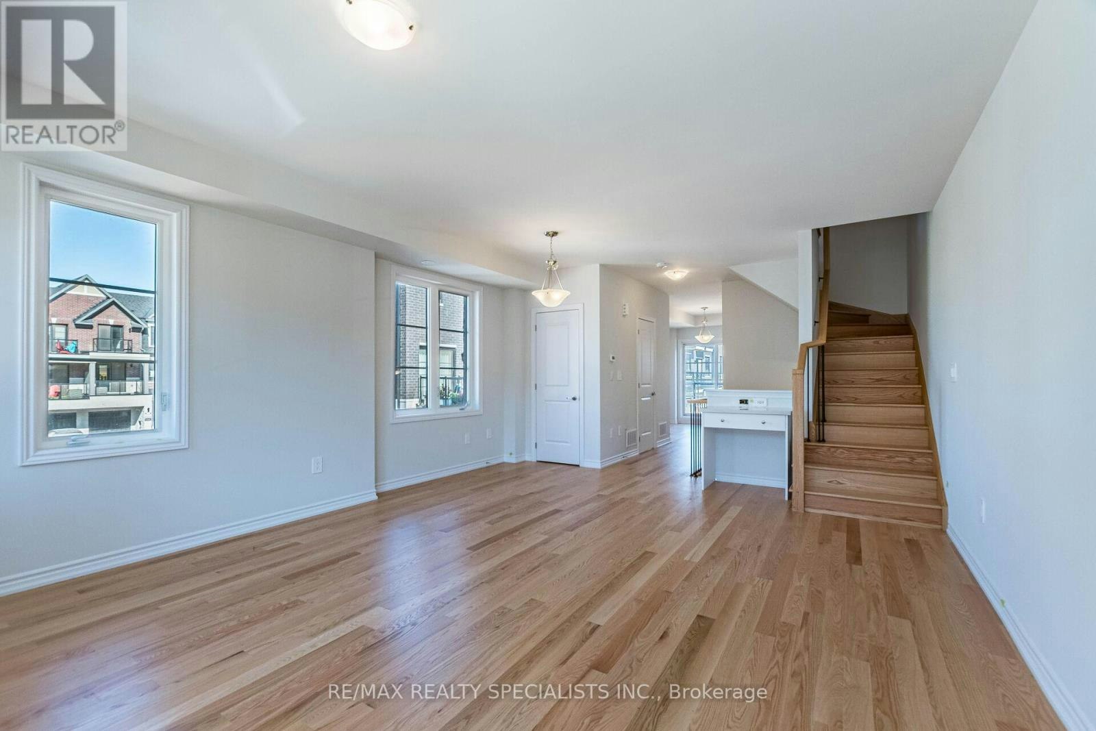 5966 Saigon Street, Mississauga, ON, L5V 2V9 - 13