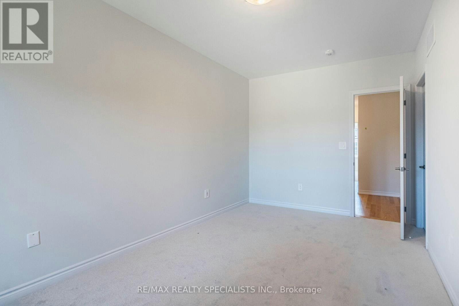 5966 Saigon Street, Mississauga, ON, L5V 2V9 - 17