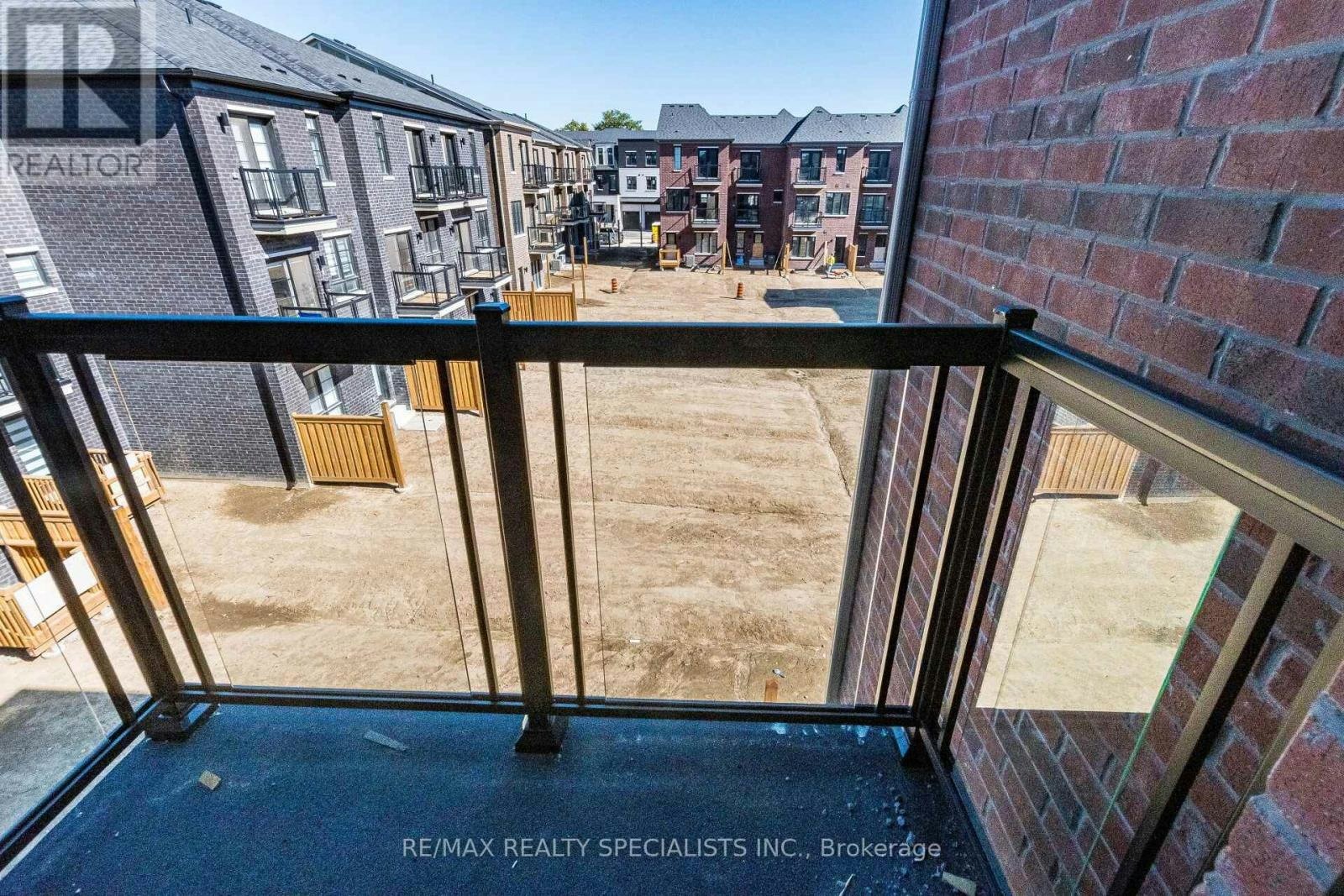 5966 Saigon Street, Mississauga, ON, L5V 2V9 - 19