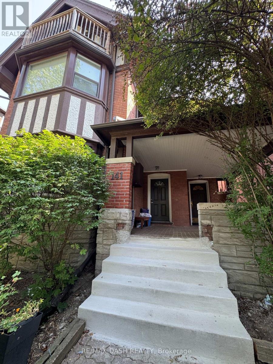 101-141 Admiral Road, Toronto, ON, M5R 2L7 - 2