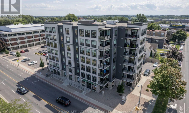 604-108 Second Street E