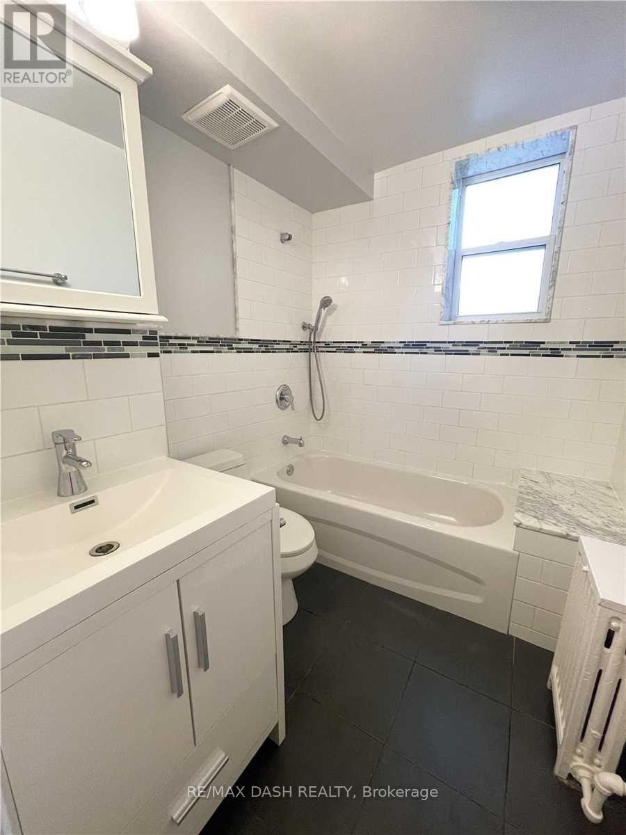 LOWER-79 Greensides Avenue, Toronto, ON, M6G 3P8 - 9