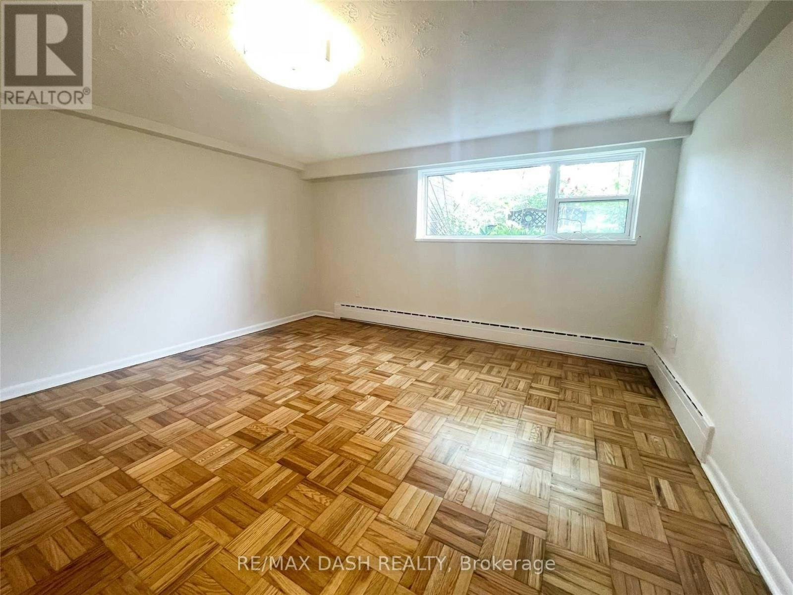 LOWER-79 Greensides Avenue, Toronto, ON, M6G 3P8 - 6