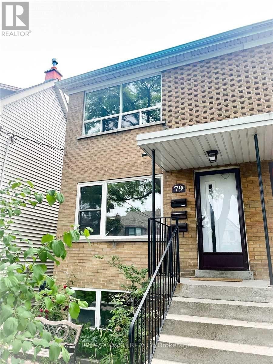 LOWER-79 Greensides Avenue, Toronto, ON, M6G 3P8 - 2