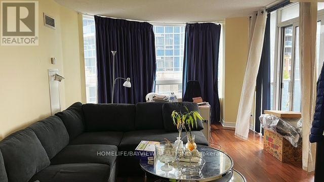 33 Cox Boulevard, Markham, ON, L3R 8A6 - 2