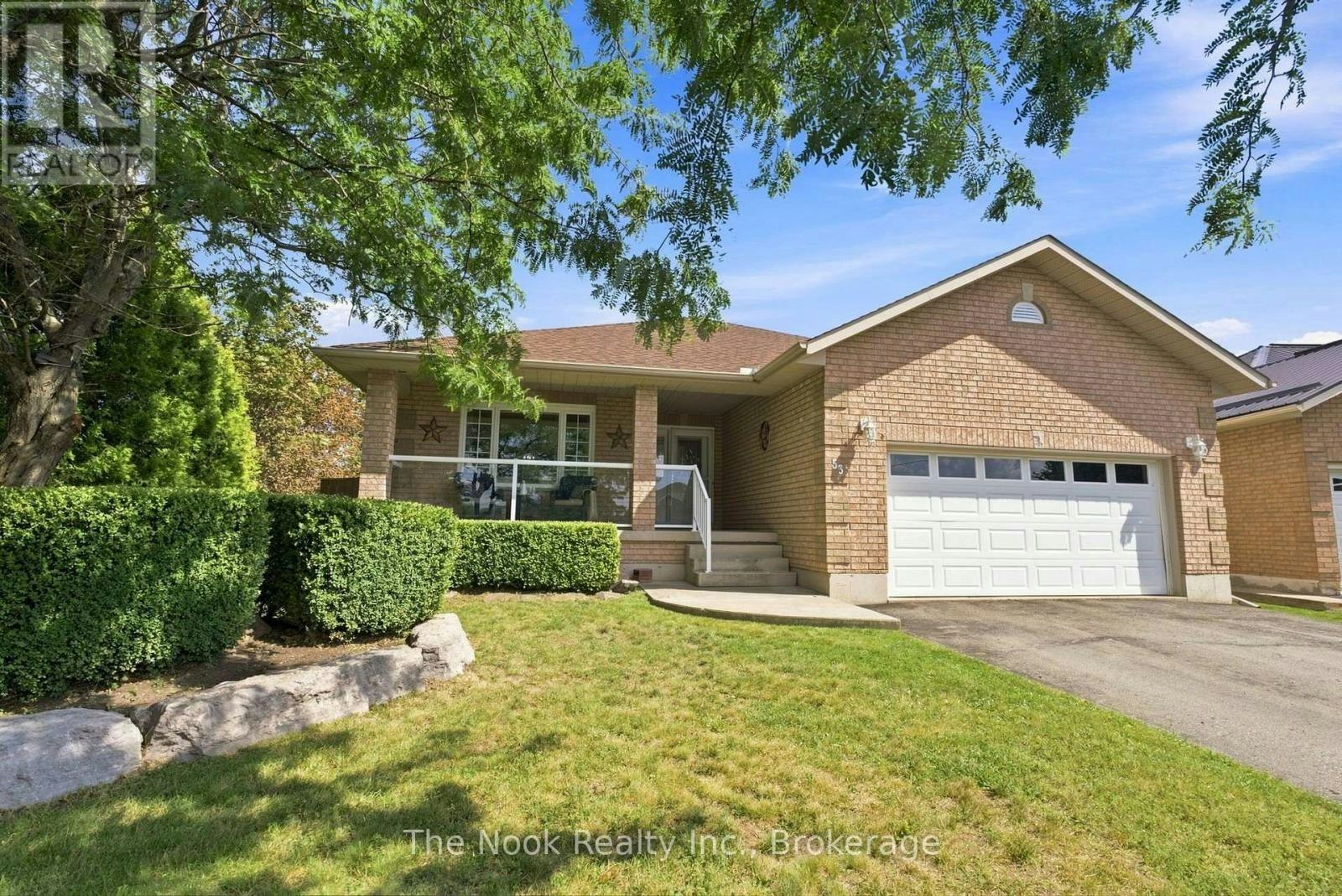 53 Eakins Court, Kawartha Lakes, ON, K9V 6J9