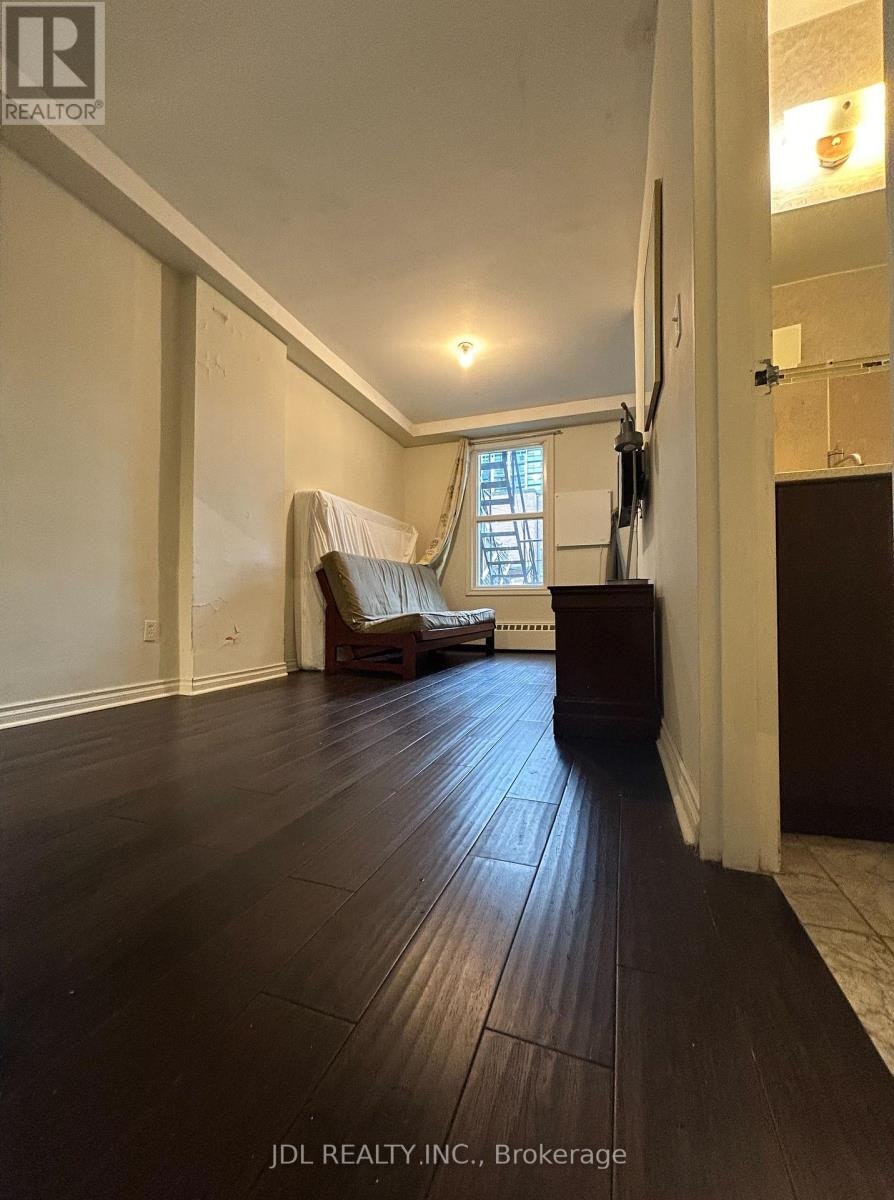 ENTIRE One Bedroom Unit 3 Pembroke St Street, Toronto, ON, M5A 2N6 - 4