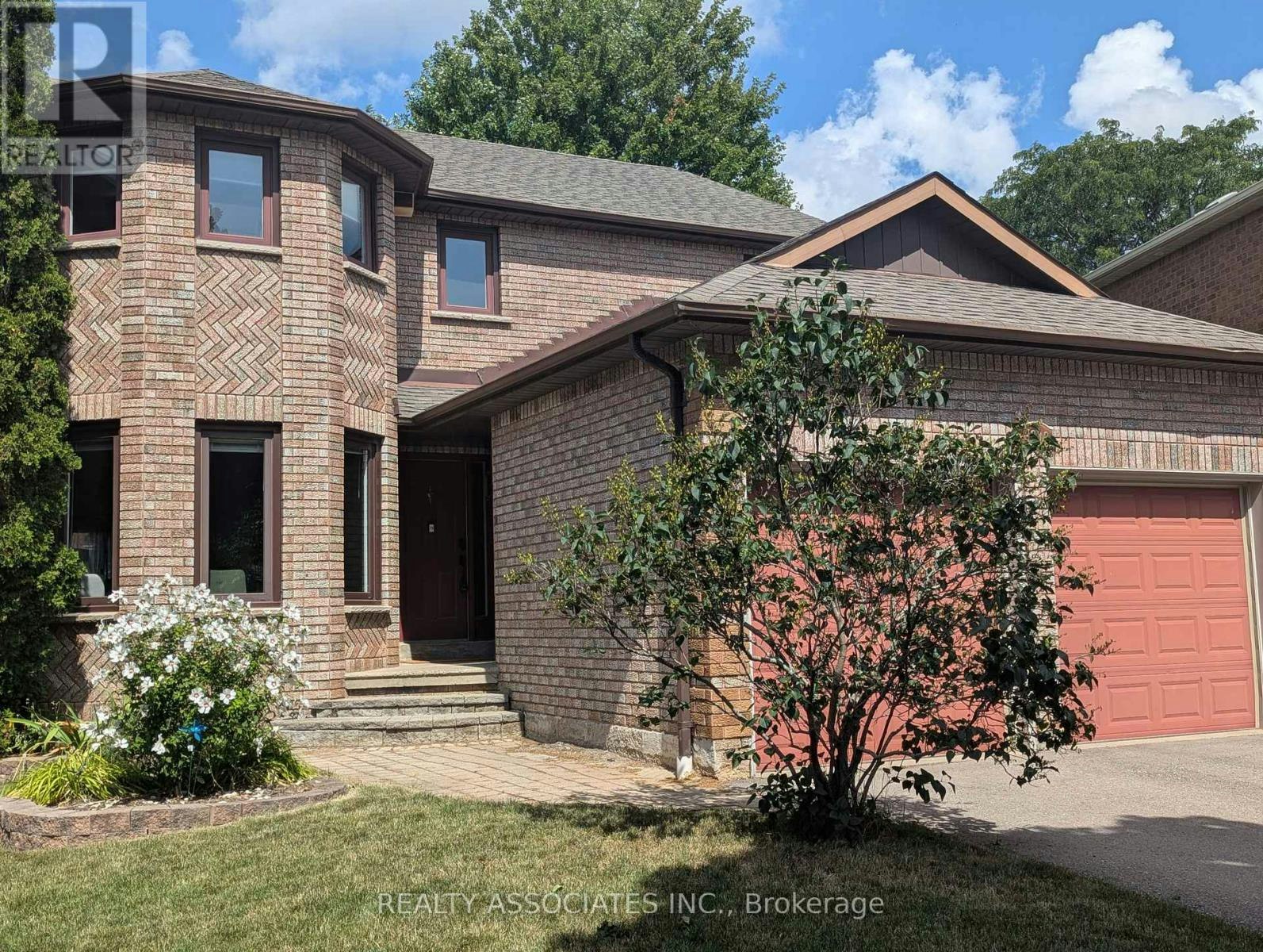 3279 Charlebrook Court, Mississauga, ON, L5L 5B4