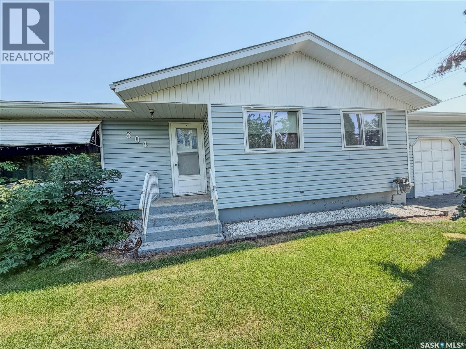 304 Broad Street N, Langenburg, SK, S0A 2A0