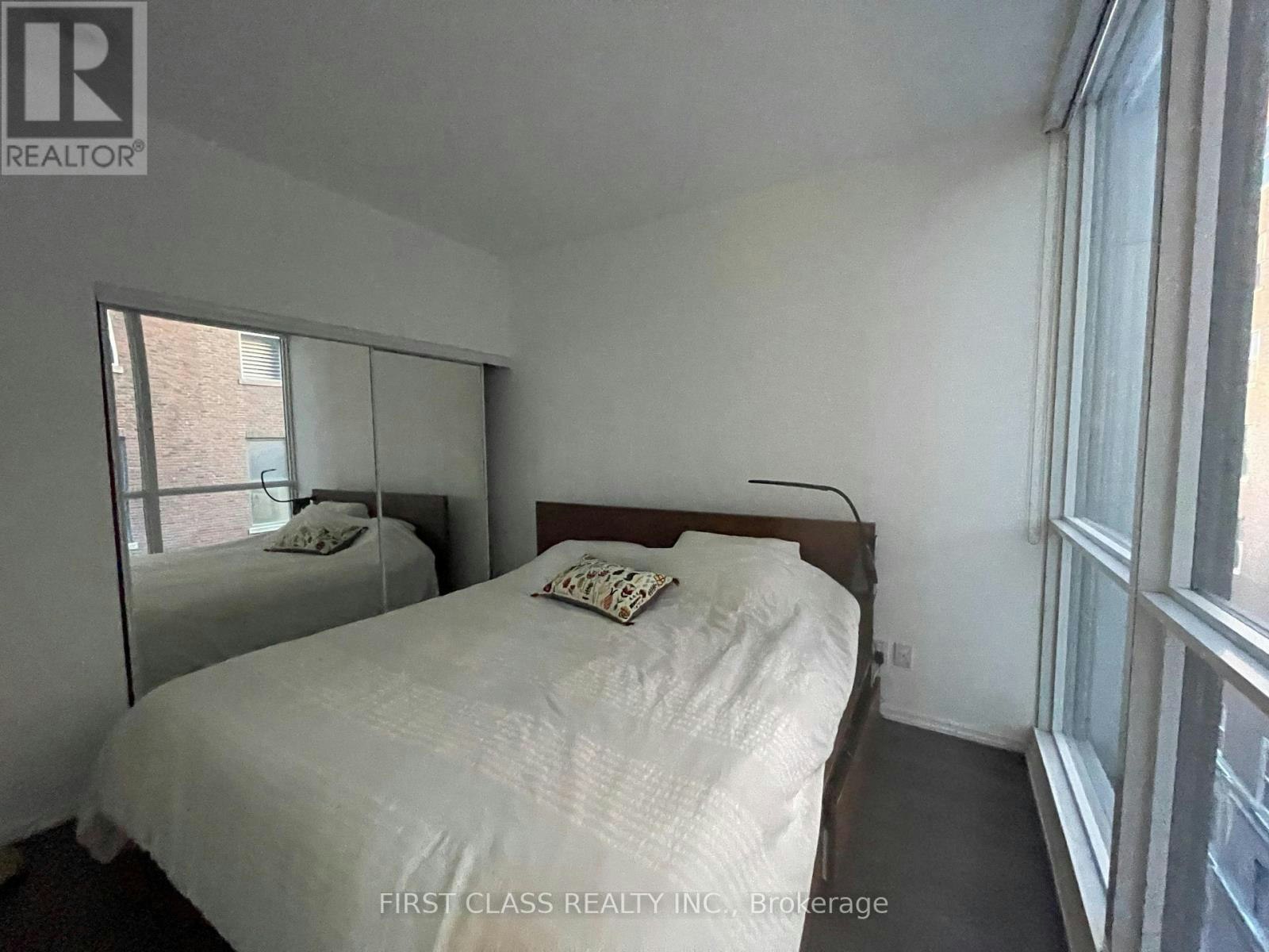 908-70 Temperance Street, Toronto, ON, M5H 0B1 - 9