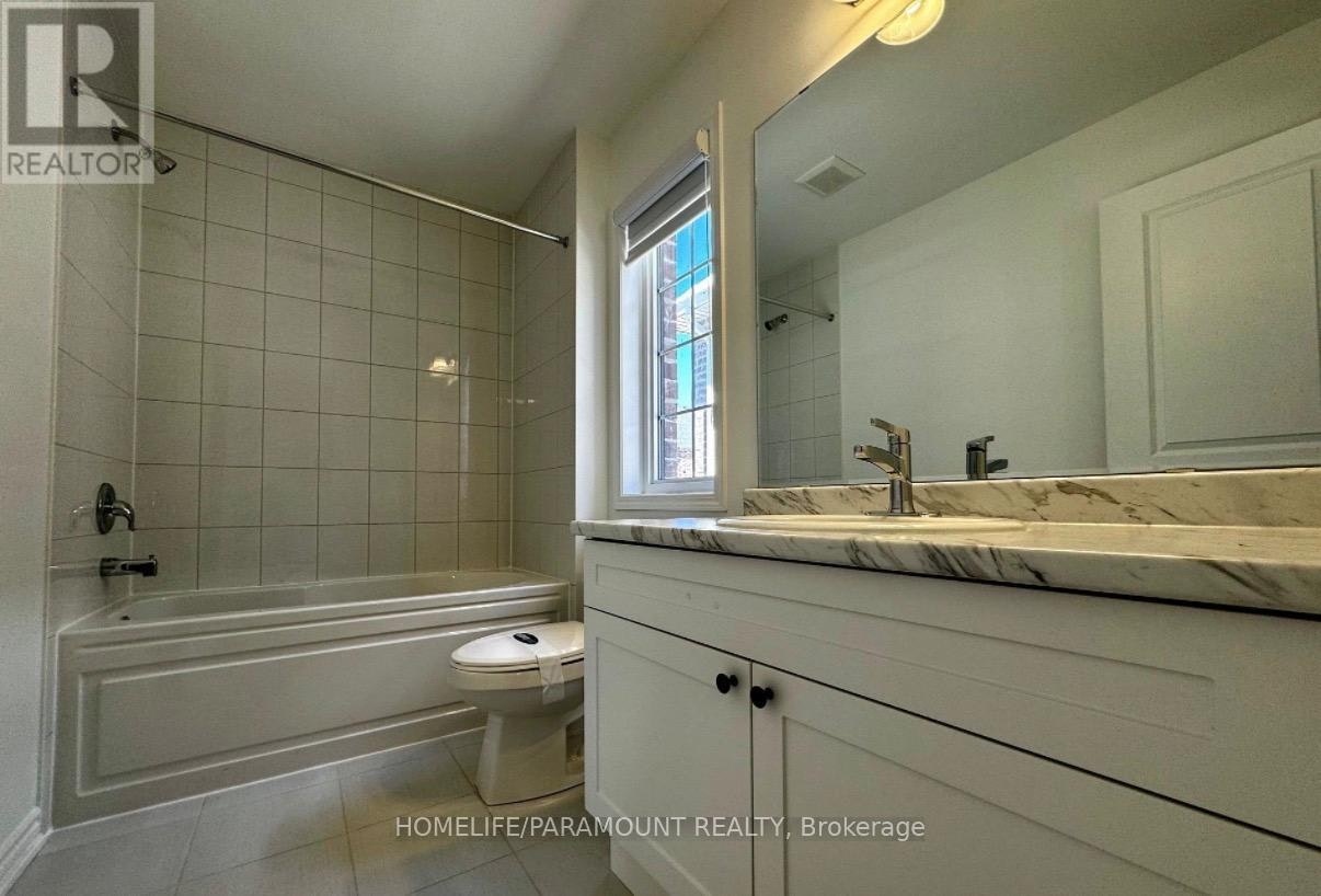1472 Hawktail Path, Pickering, ON, L1X 0N8 - 8
