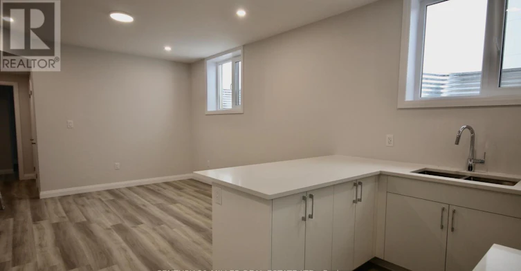 1160 Hobbs Drive, London, ON, N6M 0M2 - 5