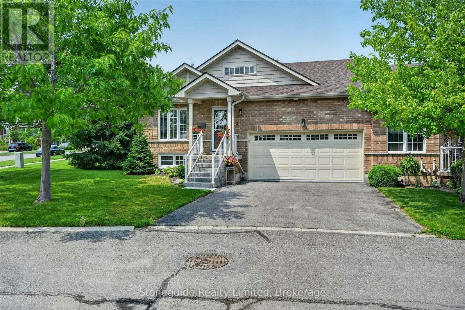 2-909 Wentworth Street, Peterborough, ON, K9J 8R7