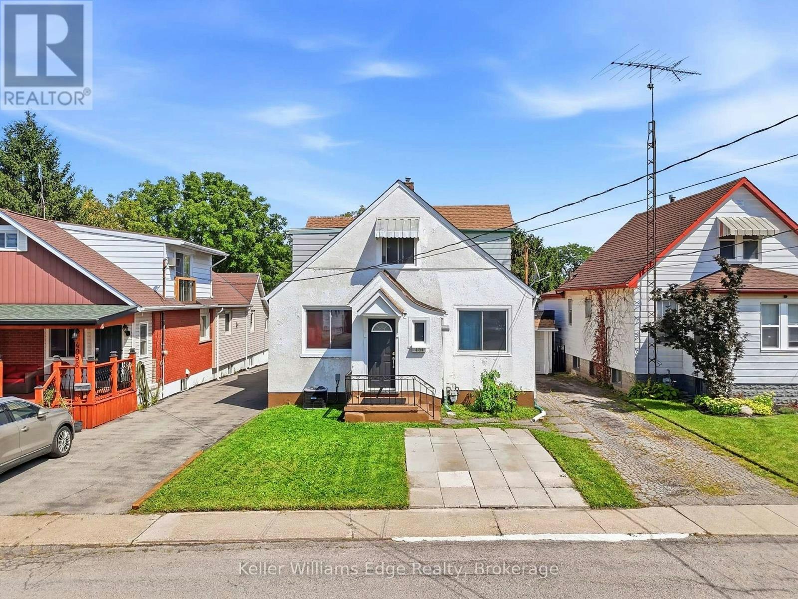4104 Broughton Avenue, Niagara Falls, ON, L2E 3K6