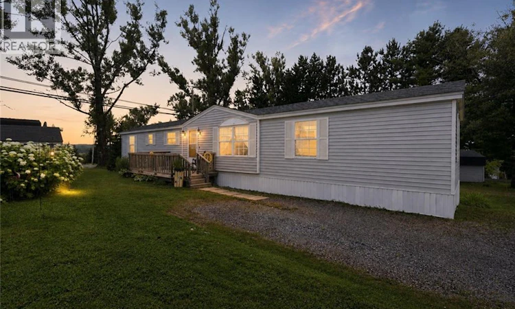 99 Hedgeview Drive