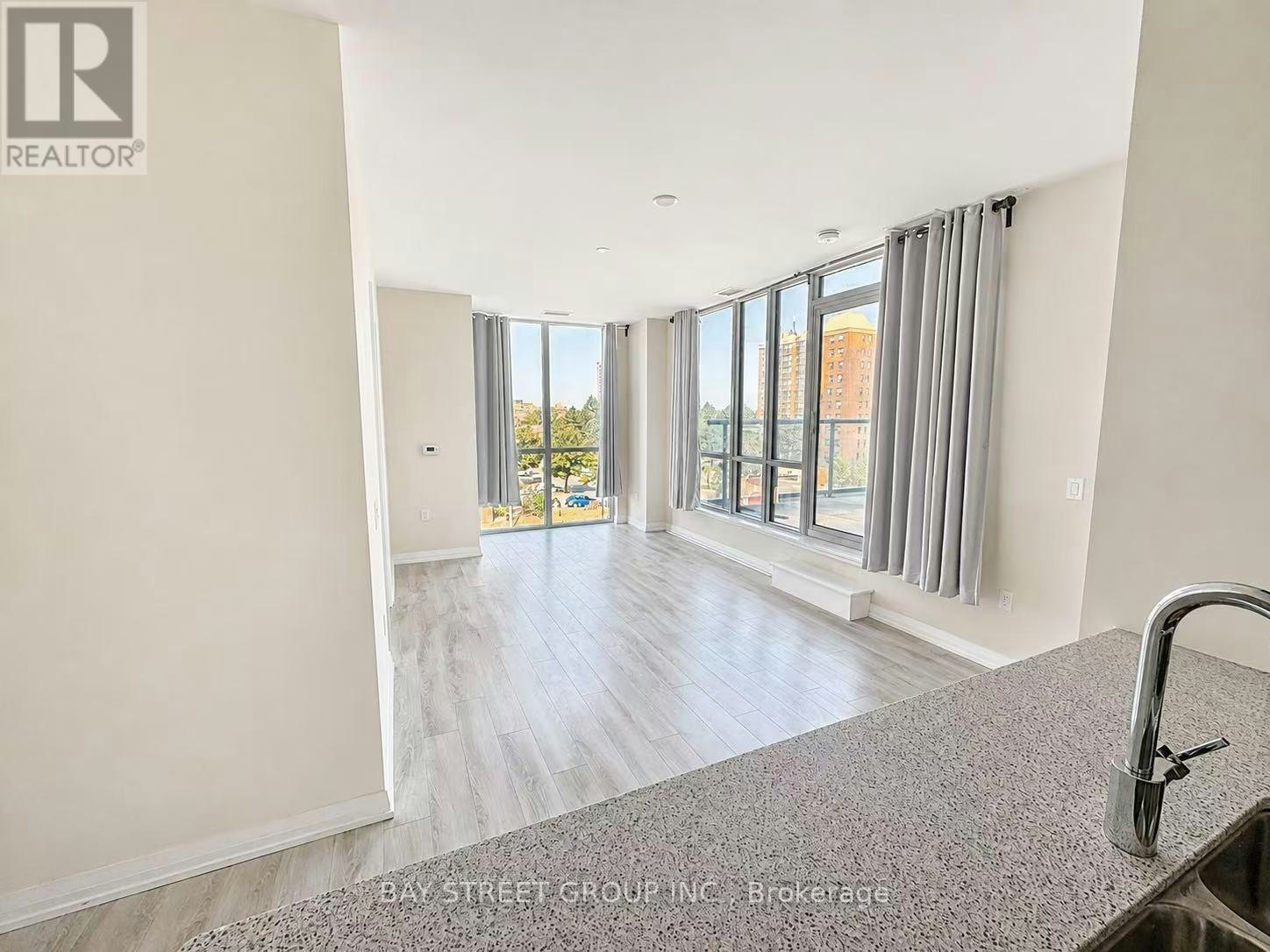 302-65 Watergarden Drive, Mississauga, ON, L5R 1B2 - 7