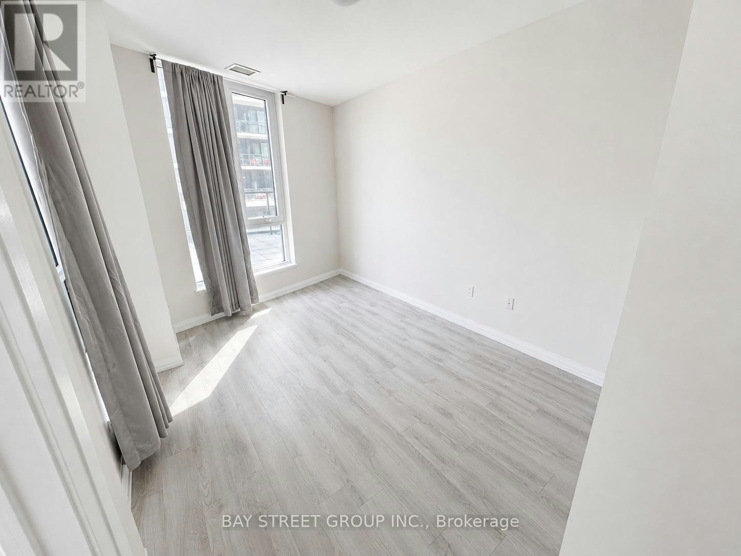 302-65 Watergarden Drive, Mississauga, ON, L5R 1B2 - 13