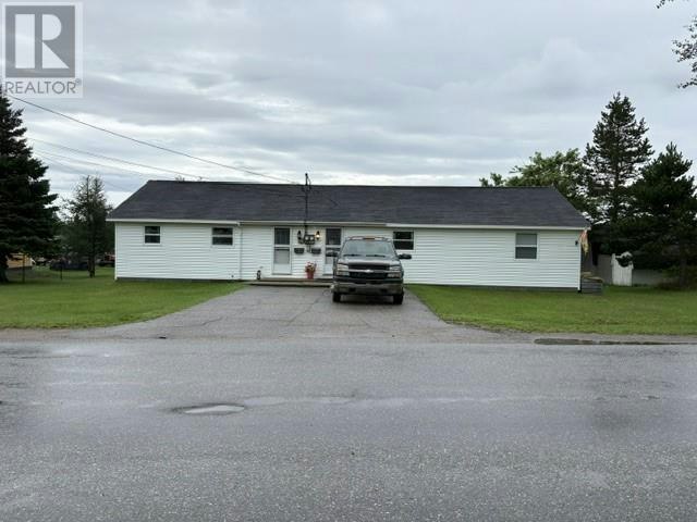 42 Hillview Avenue, Stephenville, NL, A2N 1T1
