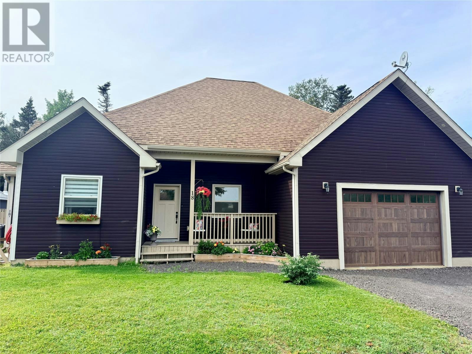 18 Evergreen Crescent, Springdale, NL, A0J 1T0