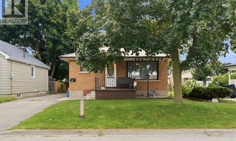 16 Mintern Avenue
