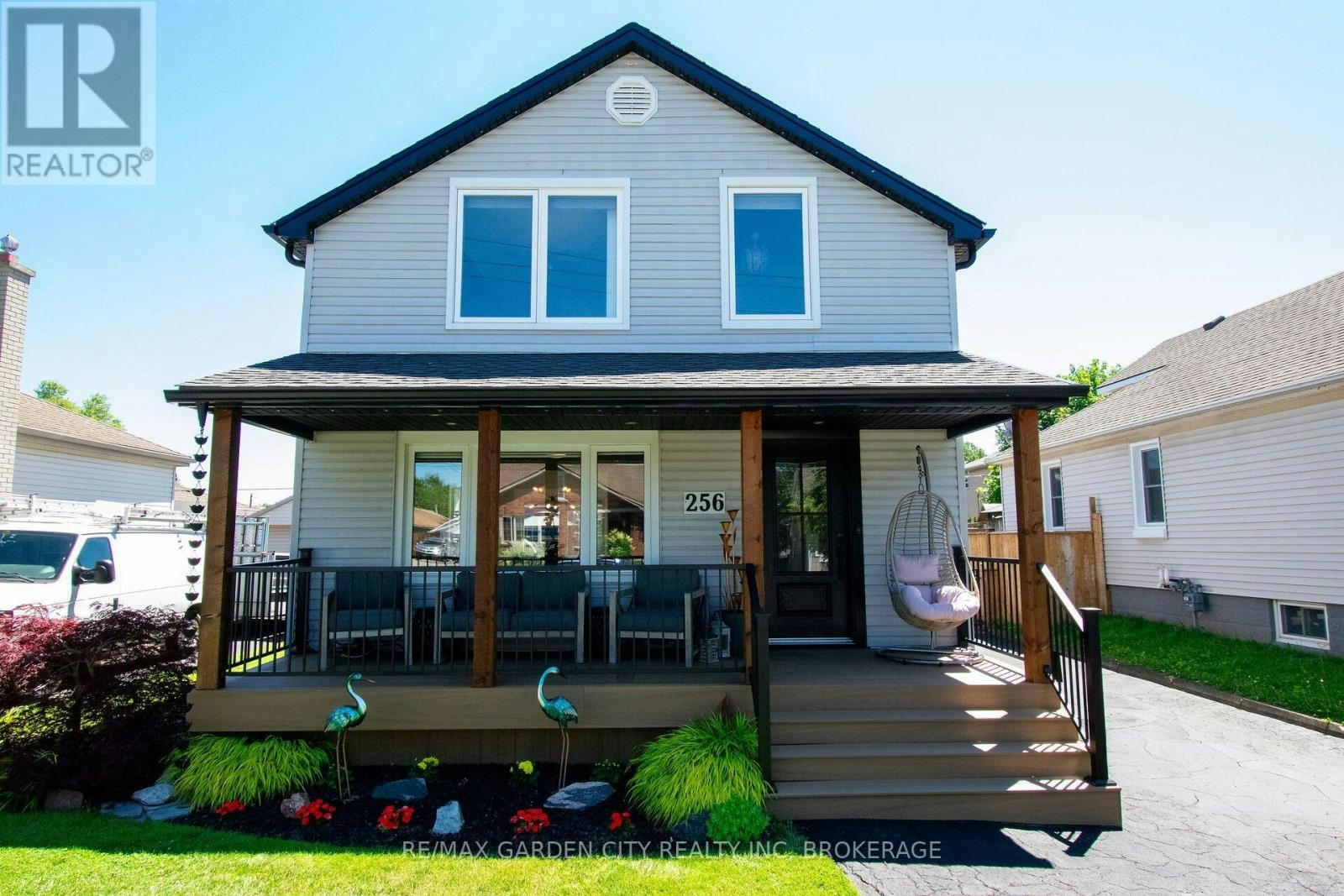 256 Scholfield Avenue S, Welland, ON, L3B 1N7