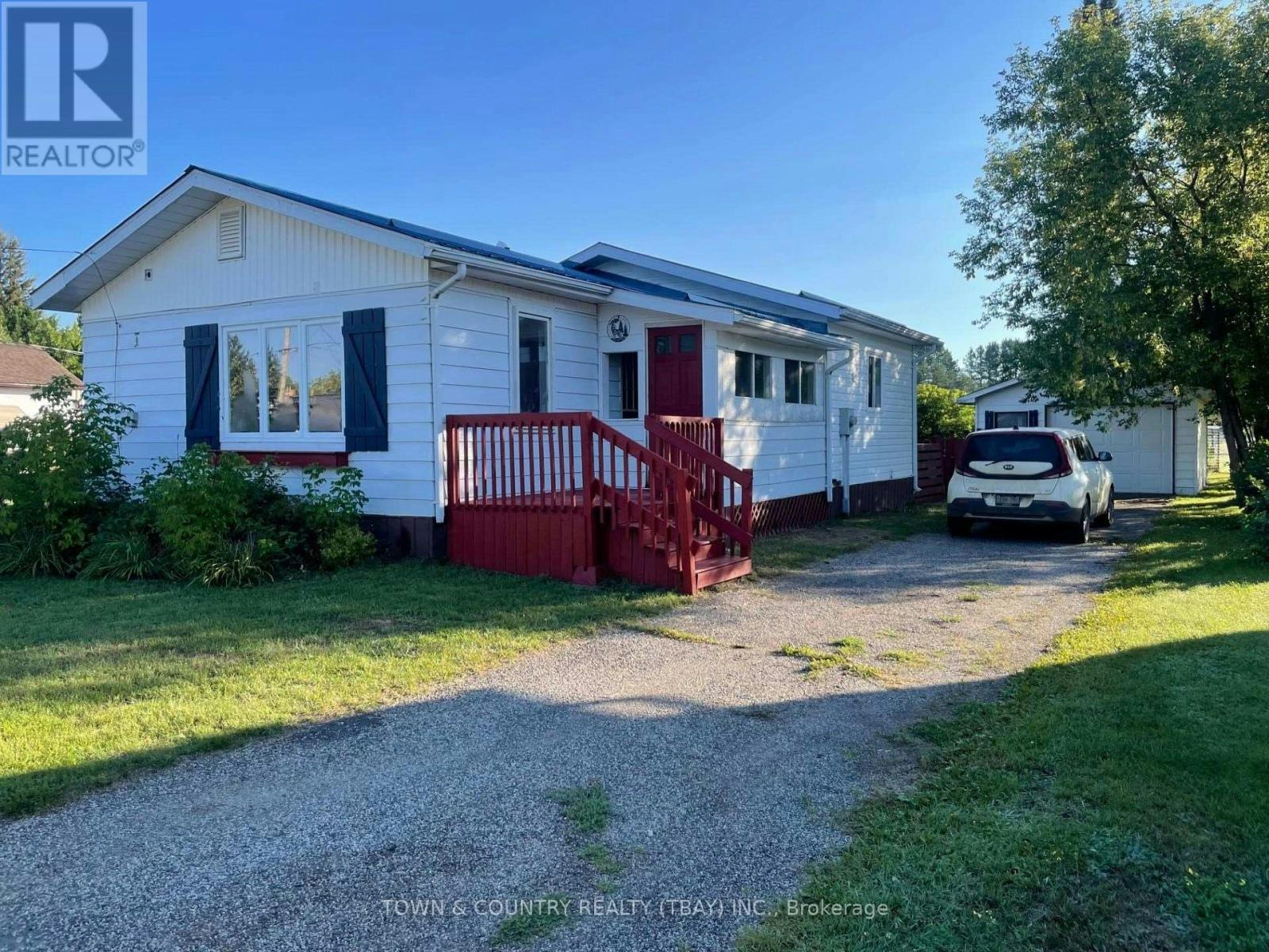 36 Clergue Street, Oliver Paipoonge, ON, P0T 1W0