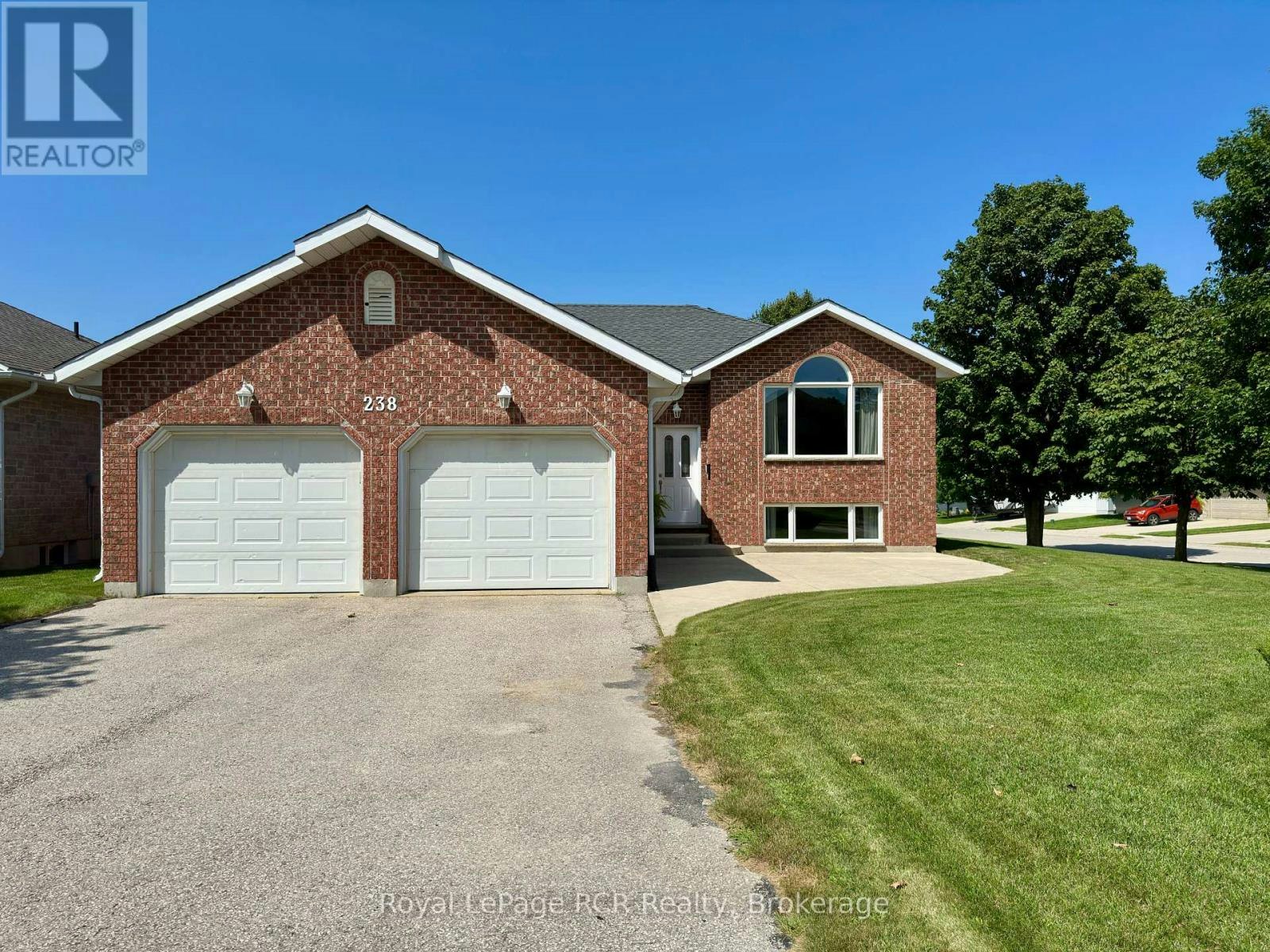 238 4th Street Crescent, Hanover, ON, N4N 3S2