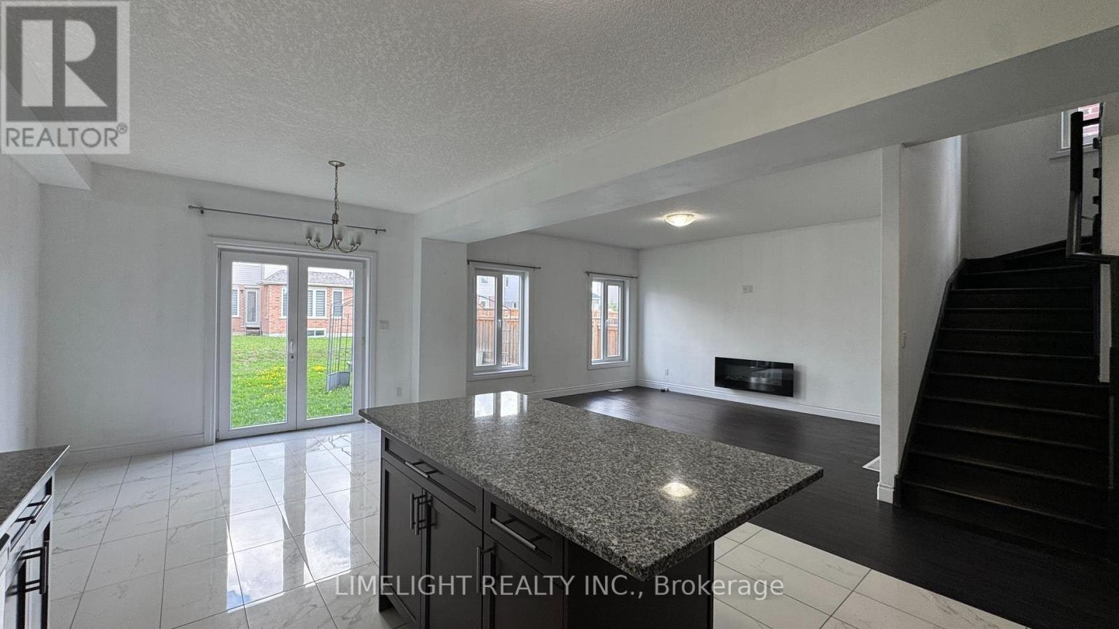 1942 Cedarpark Drive, London, ON, N5X 0J1 - 2