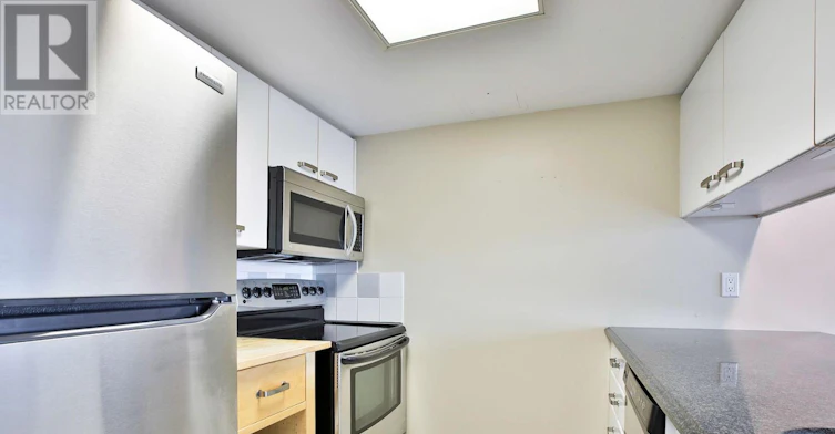 3412-38 Elm Street, Toronto, ON, M5G 2K5 - 6