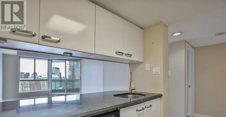 3412-38 Elm Street, Toronto, ON, M5G 2K5 - 10