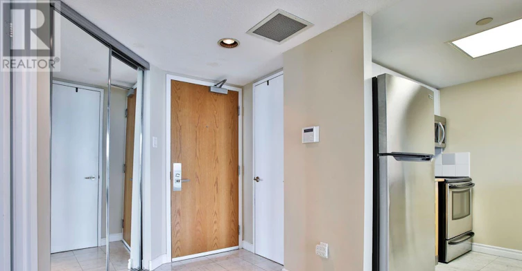 3412-38 Elm Street, Toronto, ON, M5G 2K5 - 2