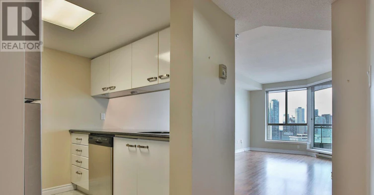 3412-38 Elm Street, Toronto, ON, M5G 2K5 - 3