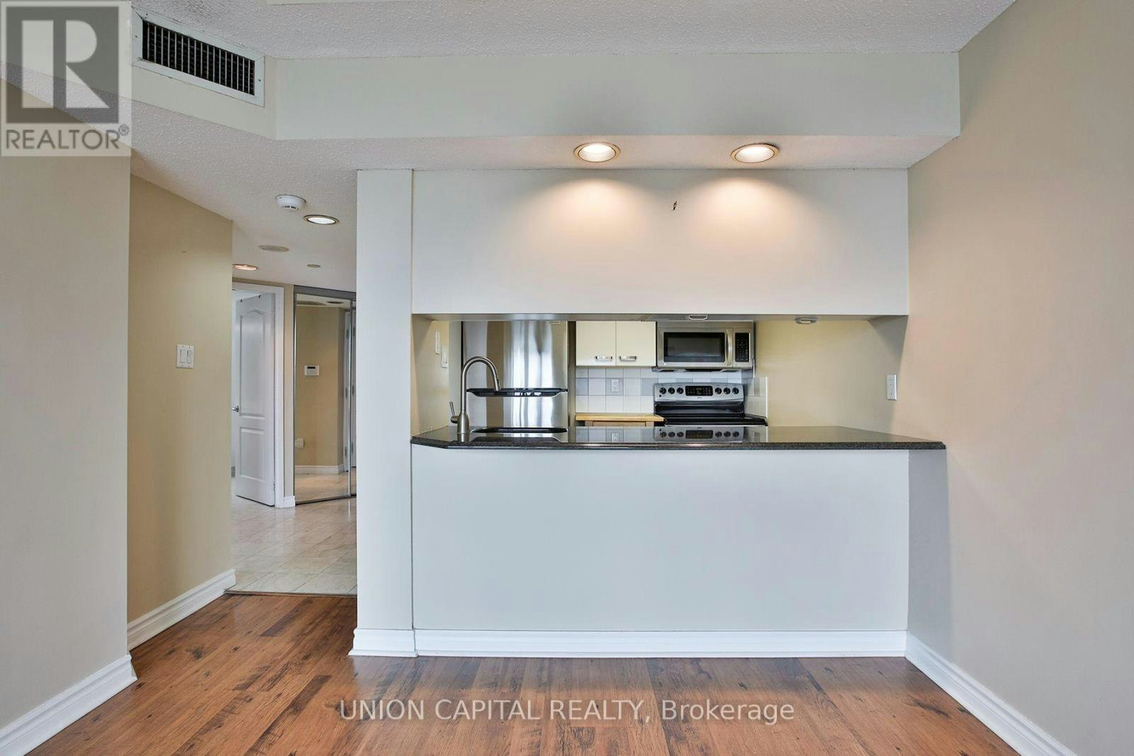3412-38 Elm Street, Toronto, ON, M5G 2K5 - 5