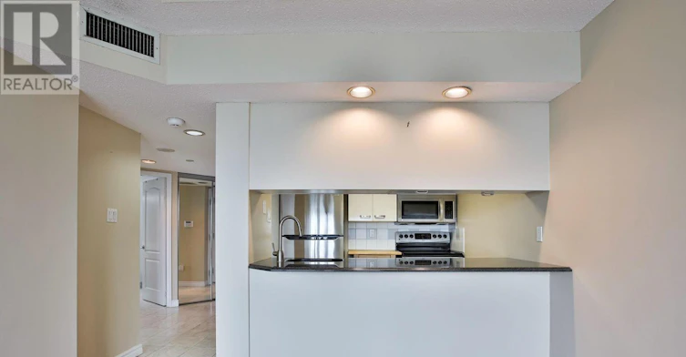 3412-38 Elm Street, Toronto, ON, M5G 2K5 - 5