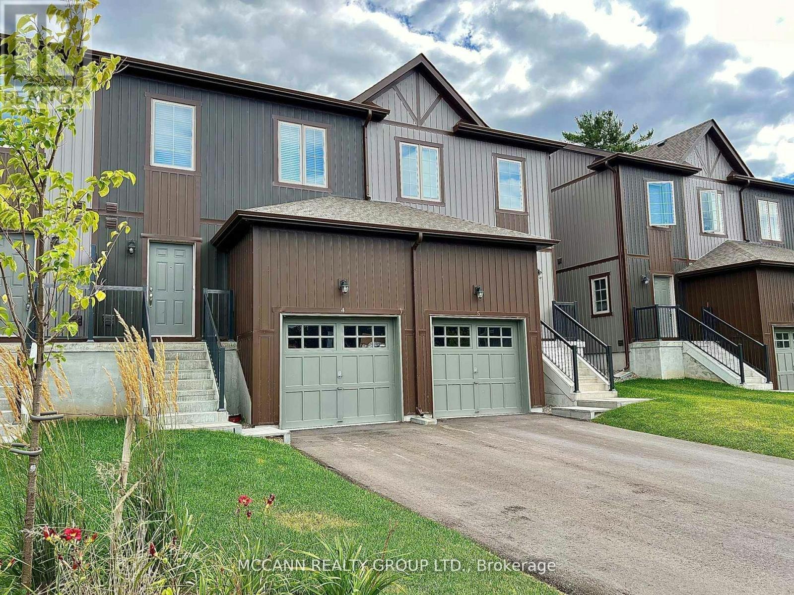 4-110 Grew Boulevard, Georgina, ON, L0E 1L0