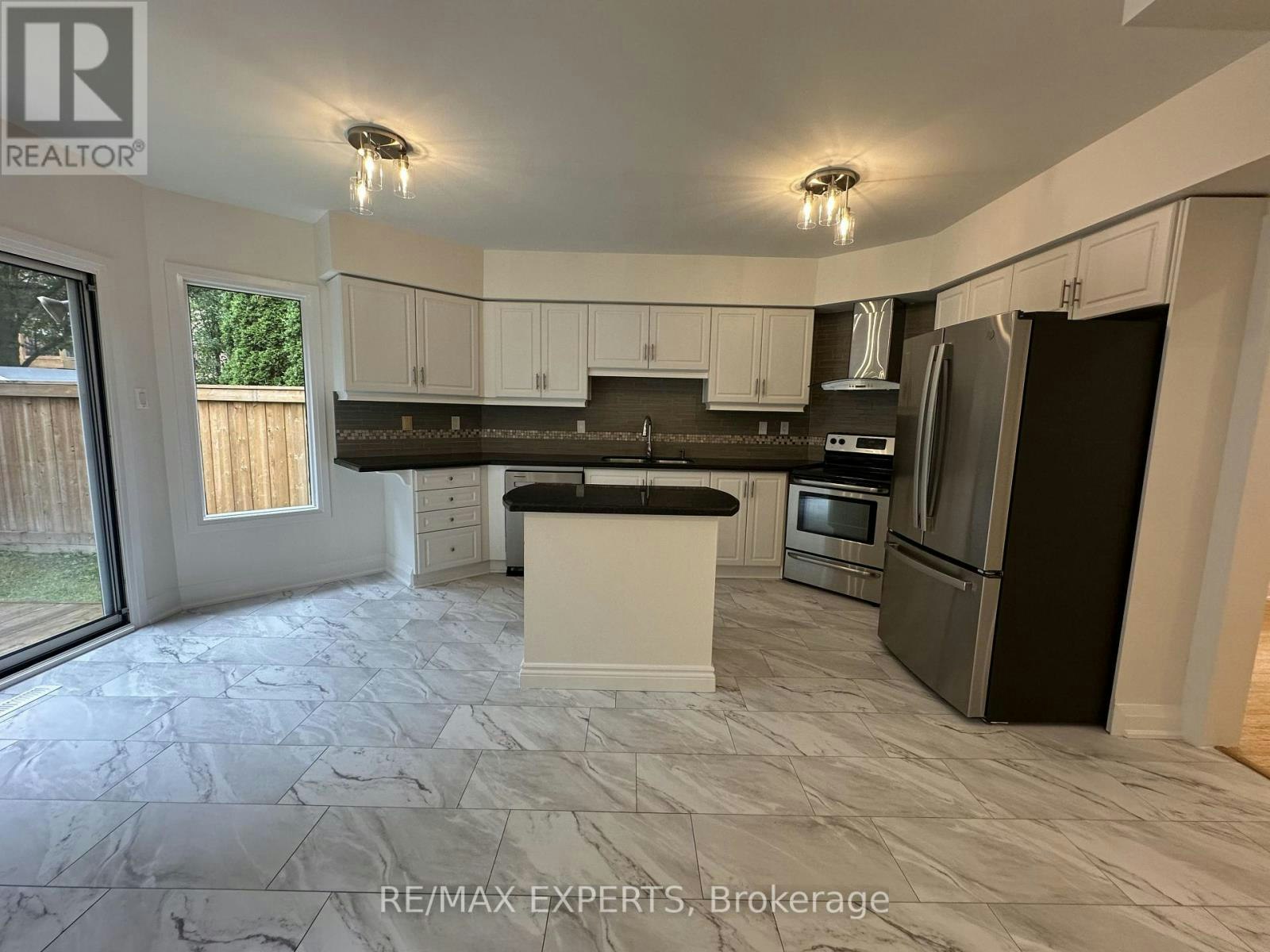 249 Rushbrook Drive, Newmarket, ON, L3X 2E3 - 11