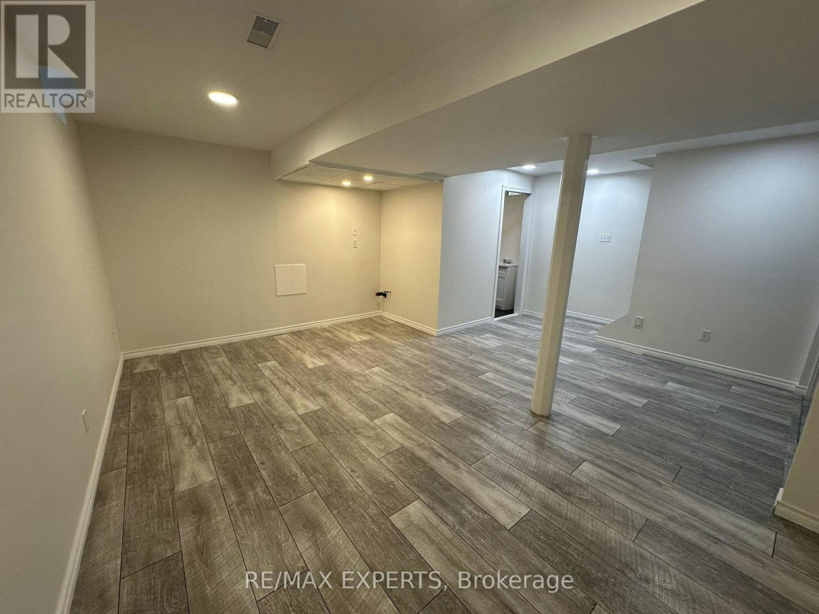 249 Rushbrook Drive, Newmarket, ON, L3X 2E3 - 32