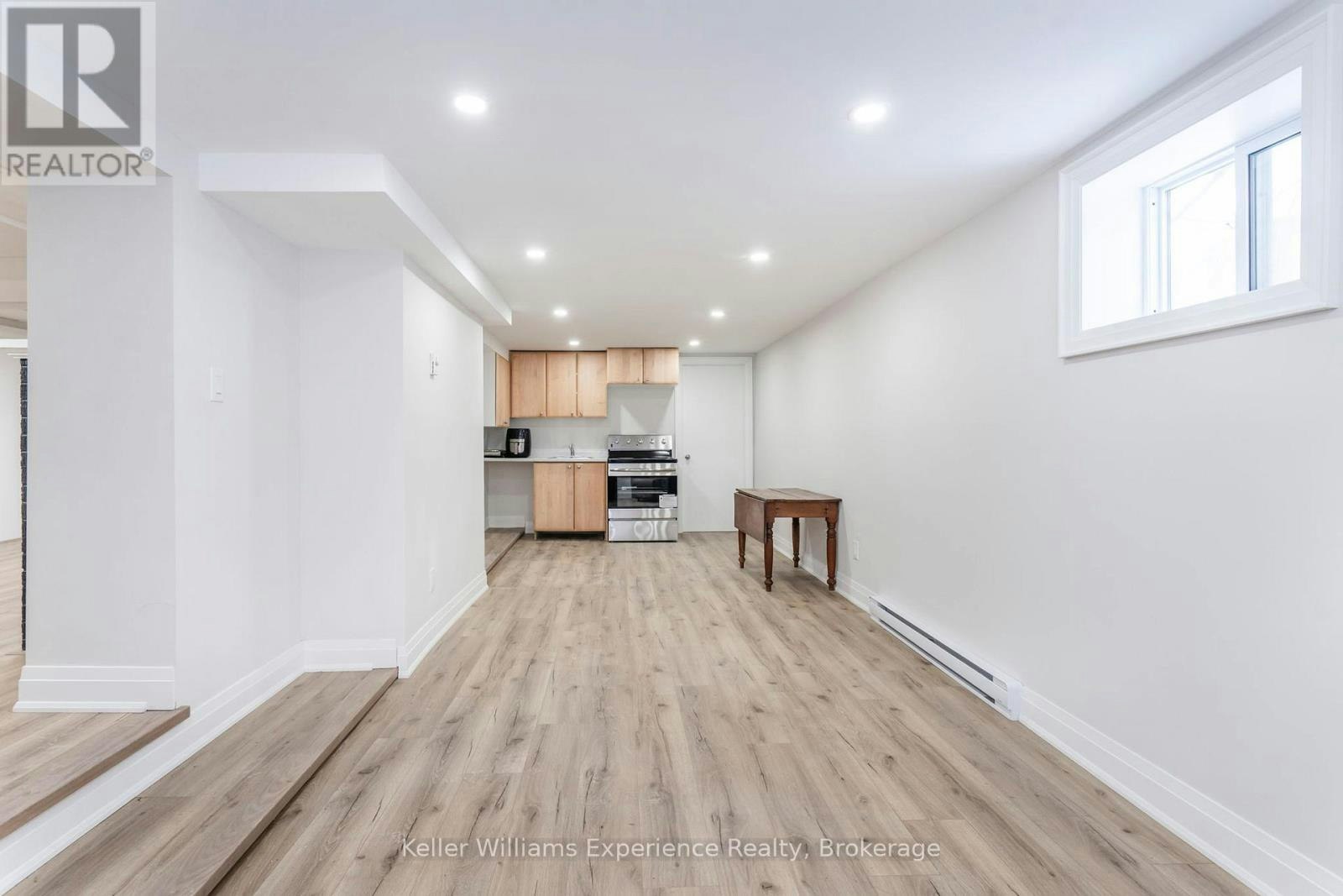 65 Drury Lane, Barrie, ON, L4M 3C9 - 6
