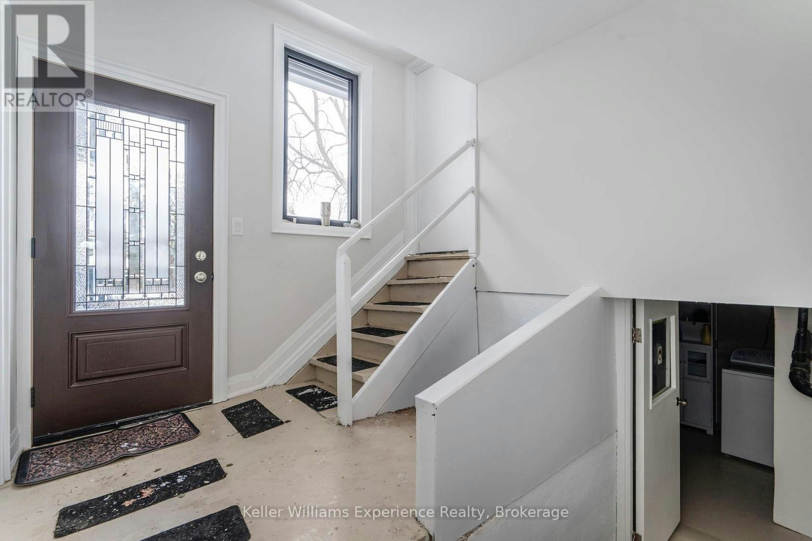 65 Drury Lane, Barrie, ON, L4M 3C9 - 4