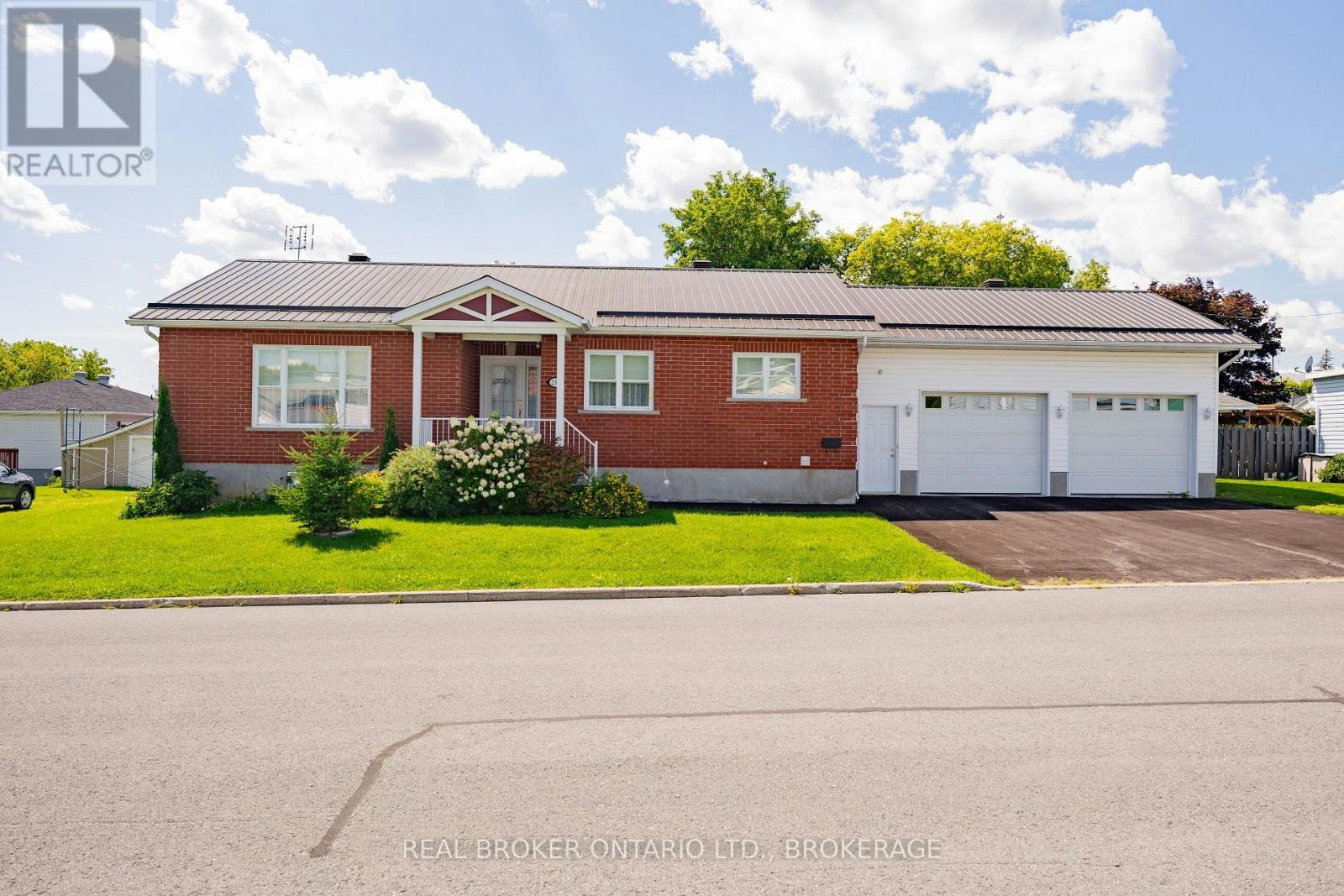 238 Bishop Street S, Alexandria, ON, K0C 1A0
