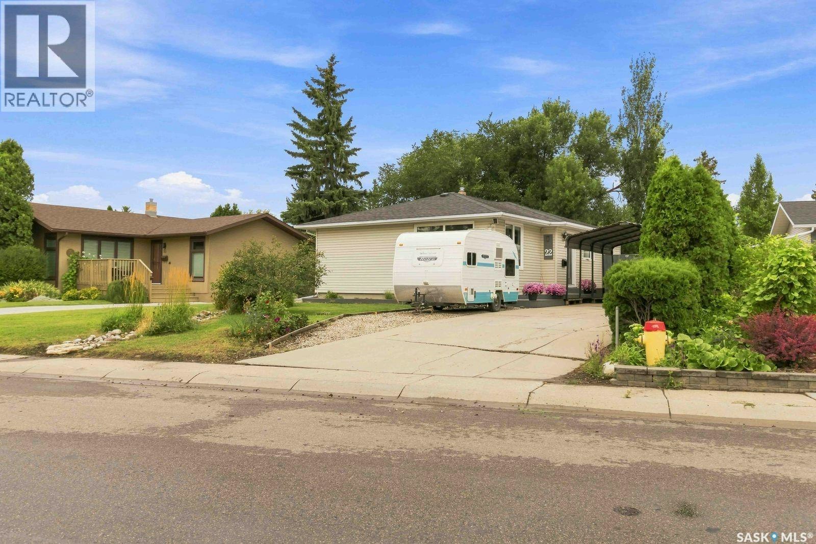 22 Columbia Drive, Saskatoon, SK, S7K 1E5