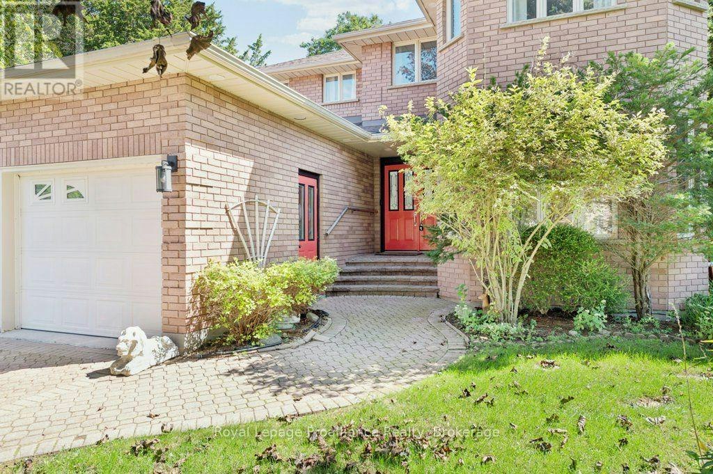 6 Bridlewood Lane, Quinte West, ON, K8V 6N4